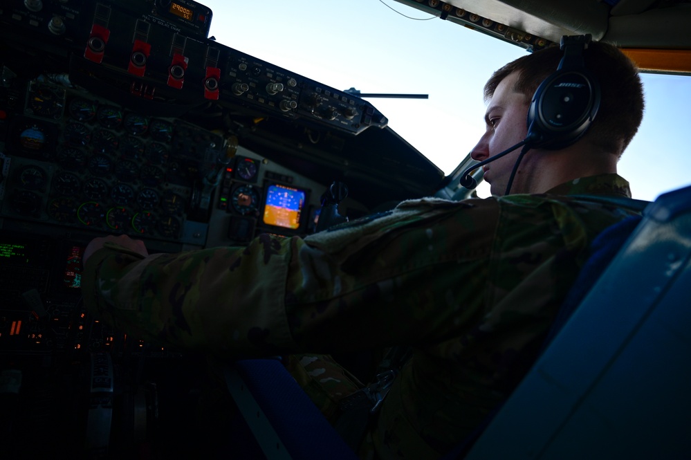 91st EARS refuel AC-130 gunship