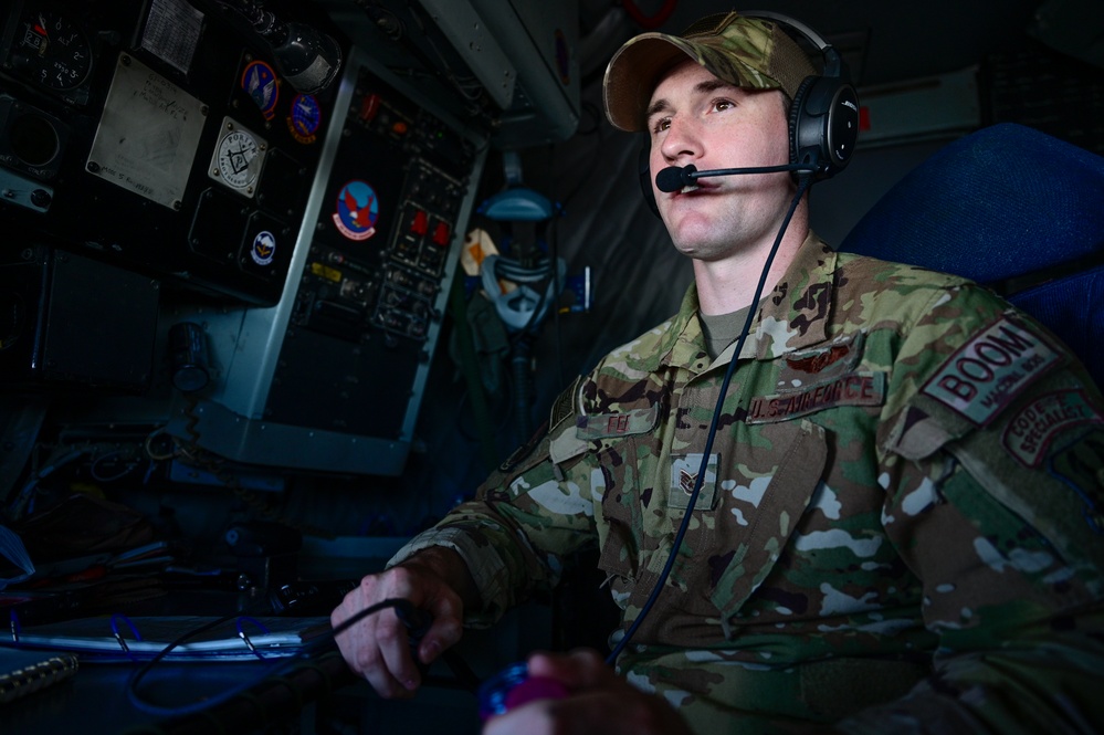 91st EARS refuel AC-130 gunship