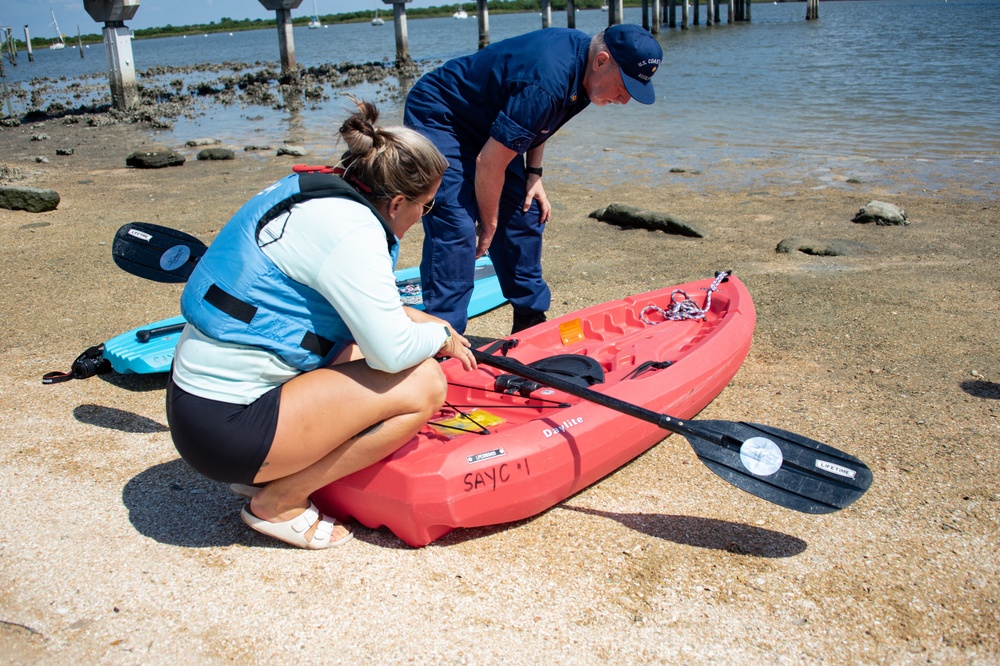 Coast Guard Auxiliary urges paddle craft safety Columbus Day Weekend