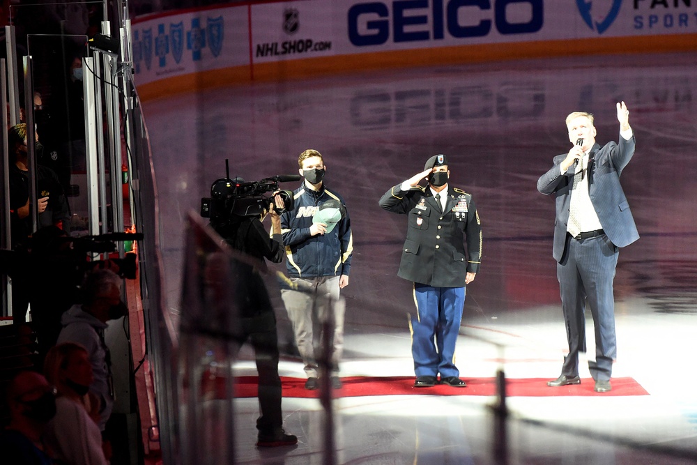 Army Reserve local leader receives honor during Chicago Blackhawks NHL home game