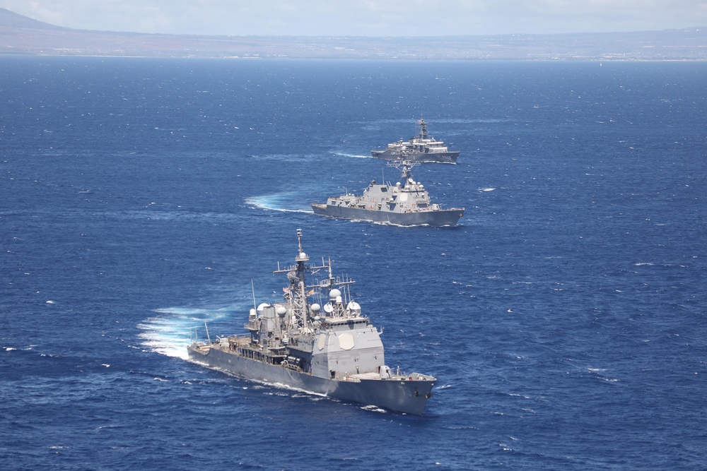 Ships Conduct Cooperative Deployment off the Coast of Hawaii
