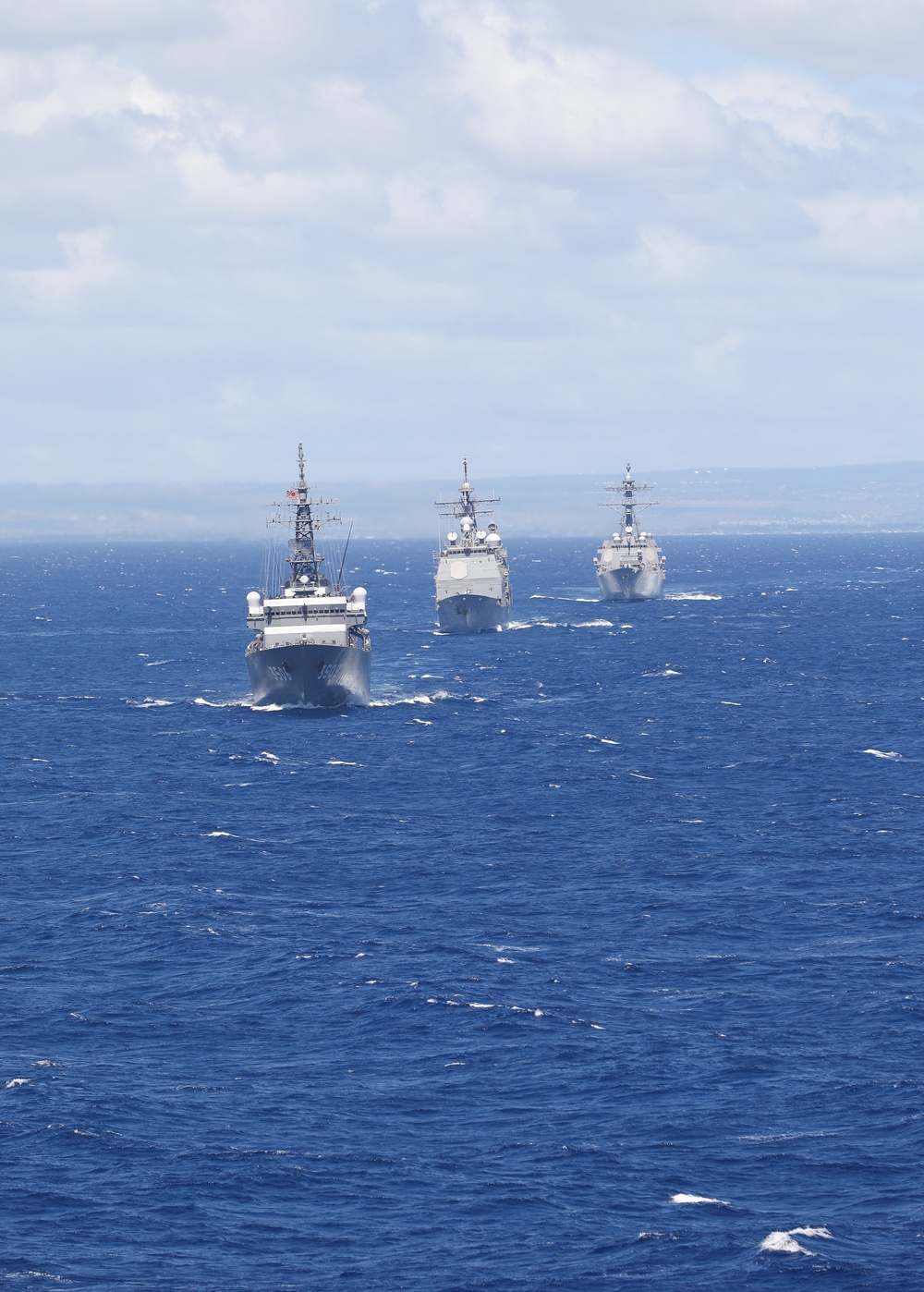 Ships Conduct Cooperative Deployment off the Coast of Hawaii