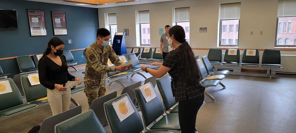 Airman becomes an American citizen while serving