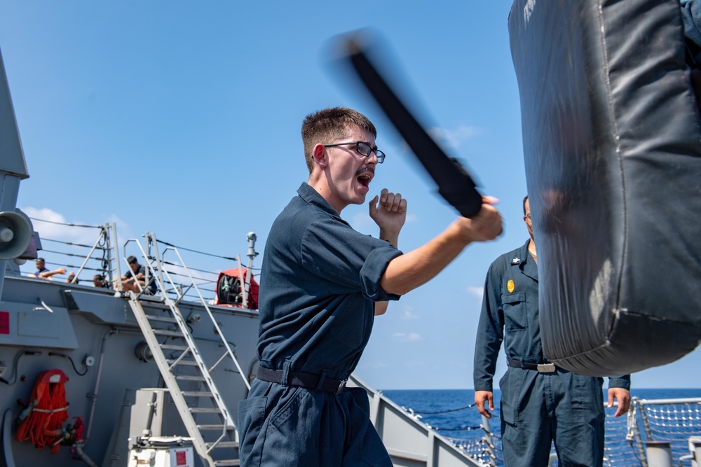 USS Higgins (DDG 76) conducts SRF-B training.