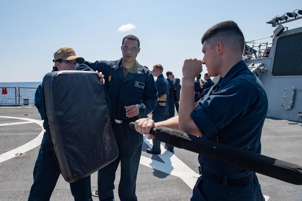USS Higgins (DDG 76) conducts SRF-B training.