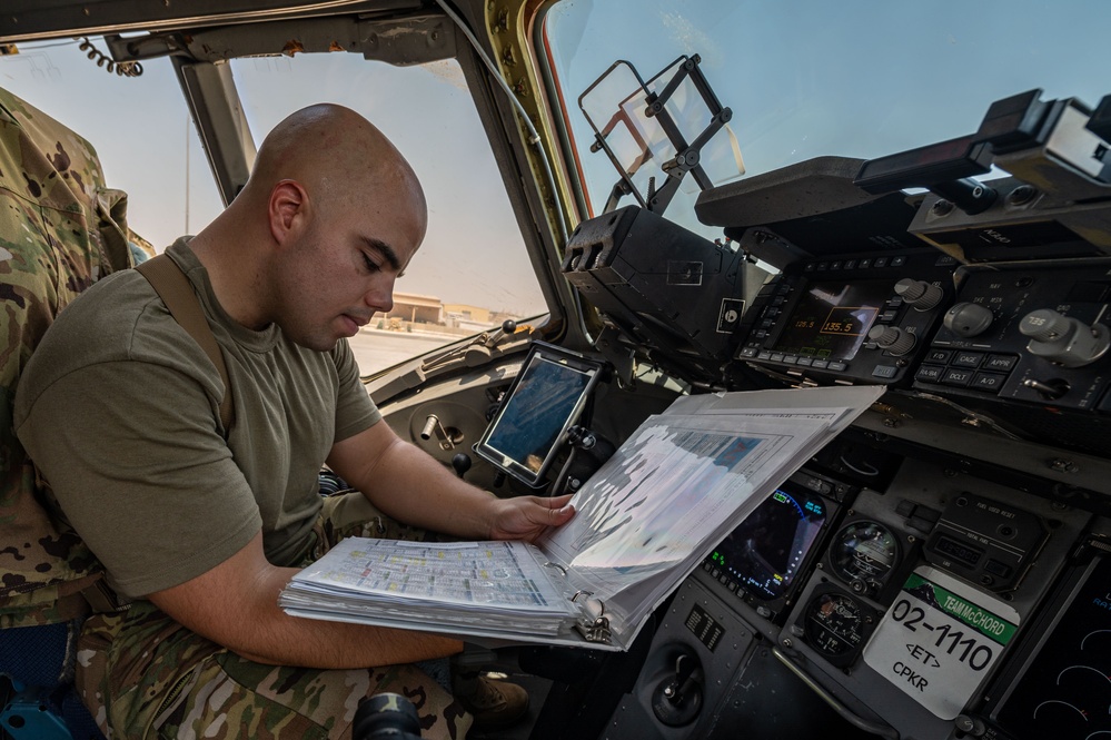 DVIDS Images 816th EAS Conducts Mission in Support of Resolute