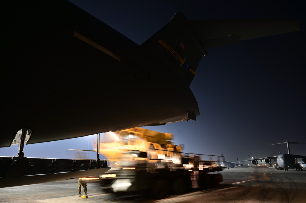 816th EAS moves cargo throughout AFCENT