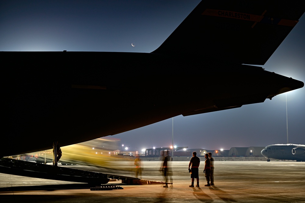 816th EAS moves cargo throughout AFCENT