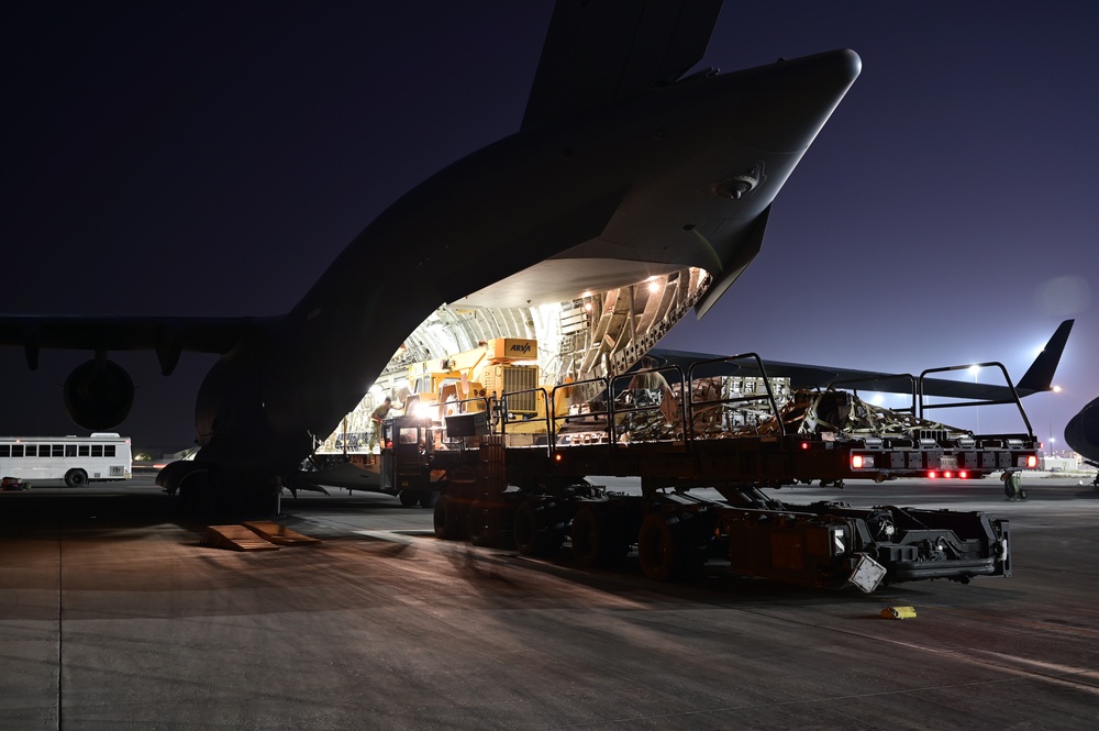 816th EAS moves cargo throughout AFCENT