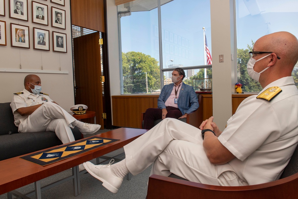 CNFJ visits Fukuoka Consulate