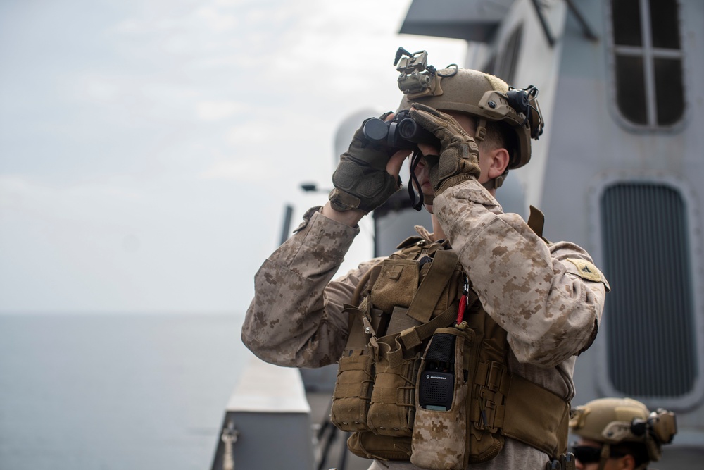 11th MEU, USS Portland transit Strait of Hormuz