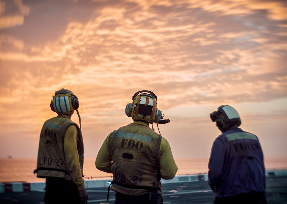 11th MEU, USS Portland transit Strait of Hormuz