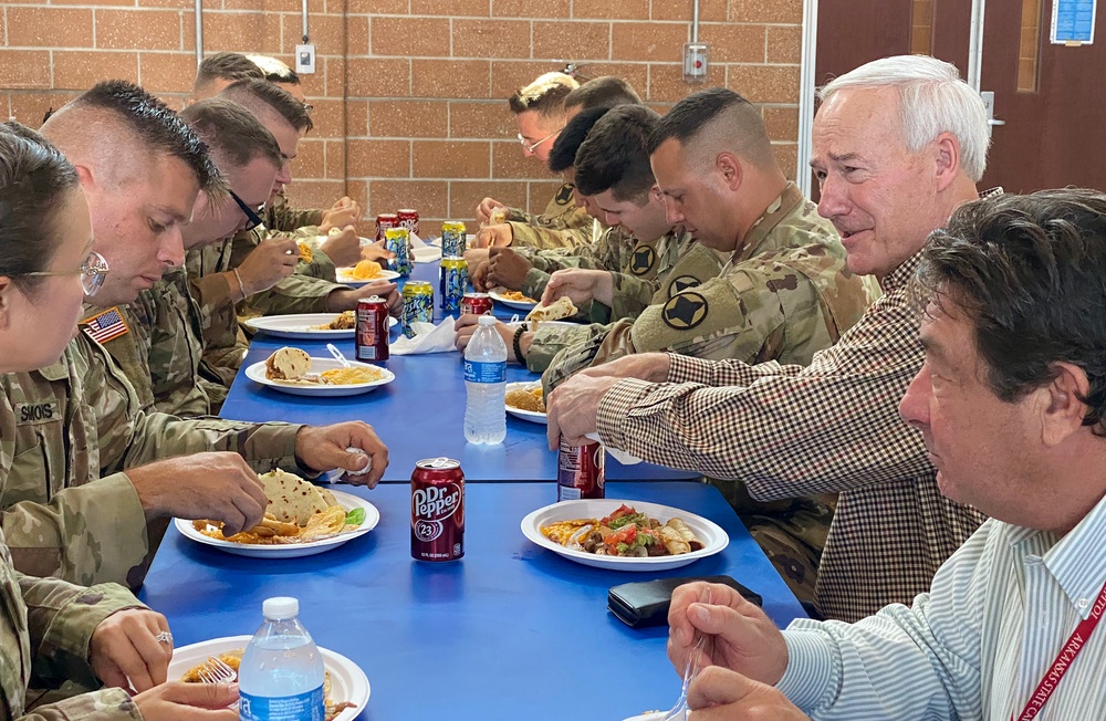 Ark. Governor &amp; Guard Leaders Visit National Guard Soldiers in Texas