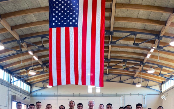 Ark. Governor &amp; Guard Leaders Visit National Guard Soldiers in Texas
