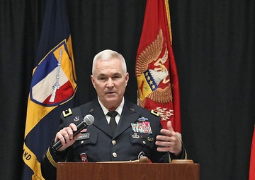 Guardsmen share ideas during state conference