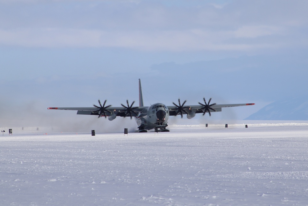 NY Air Guard's 109th Airlift Wing supports Antarctic science again