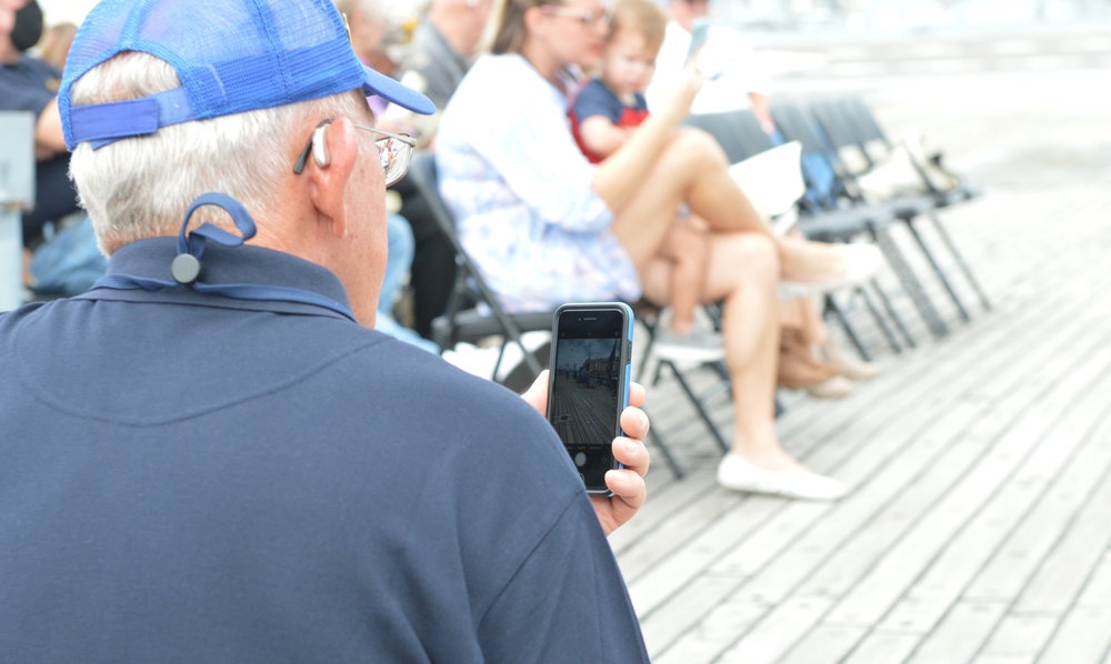 USS Hopewell (DD 681) memorial service