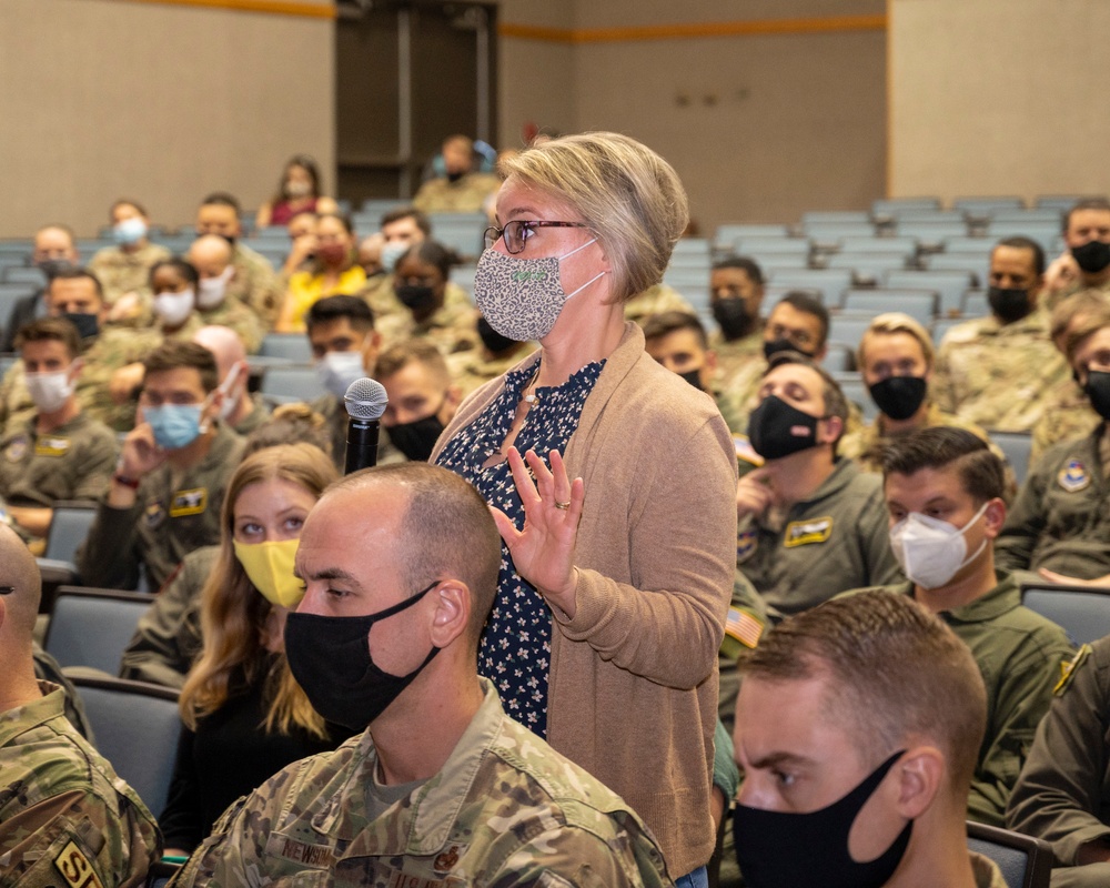 AAFES Leadership Visits Laughlin