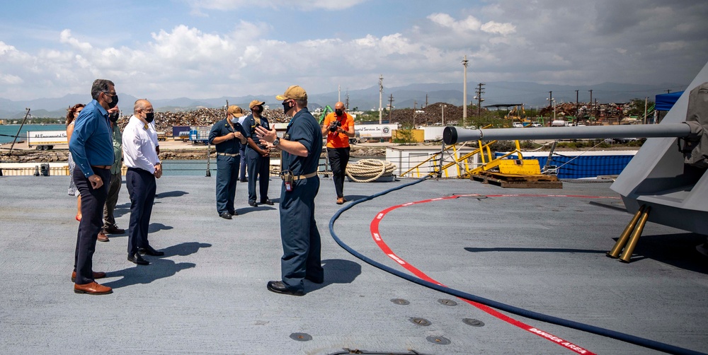 USS Billings CO Gives a Tour of Ship to Ponce Mayor