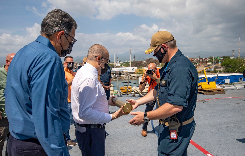USS Billings CO Gives a Tour of Ship to Ponce Mayor