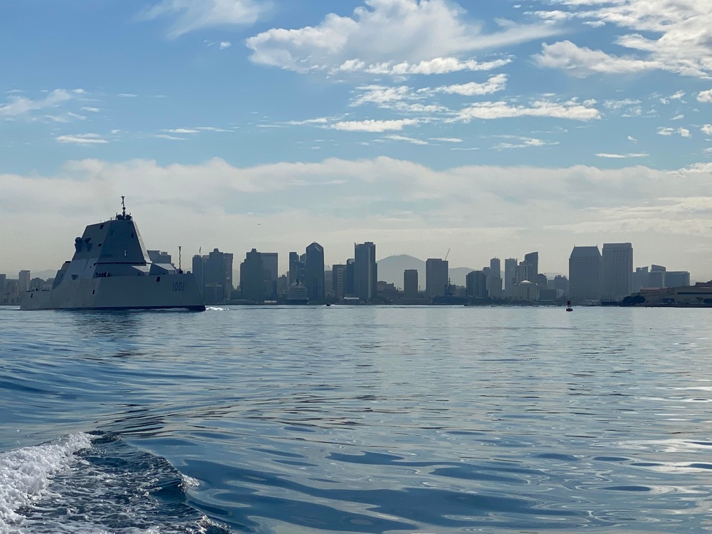 Michael Monsoor arrives to San Francisco Fleet Week 2021