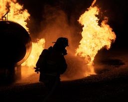 Wright-Patt trains local firefighters