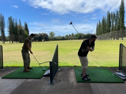 Fore! Soldier Recovery Unit Staff Learn to Golf So They Can Teach Soldiers