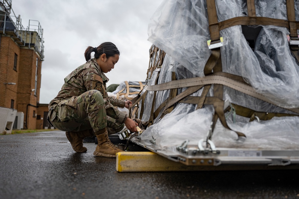 9th EBS receives mission support cargo at RAF Fairford for BTF Europe