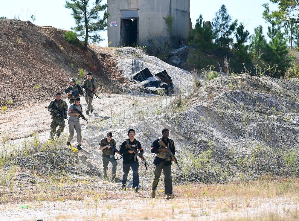 Students Undergo Robin Sage Exercise