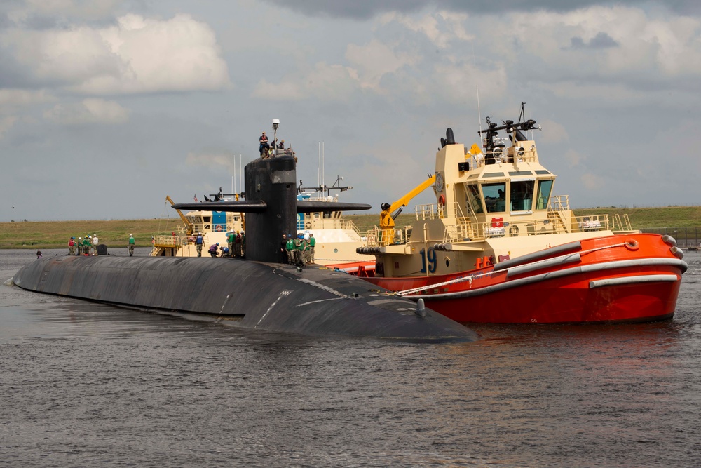 USS Alaska (SSBN 732) Returns to Kings Bay