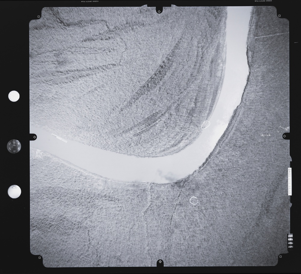 083280.264 - Big Island Mapping -- Barge Pileup @ Dam 2 -- Jacksonport Flood -- Black River Flooding -- Crystal Hill Tornado -- Lock &amp; Dam Highwater.332.1