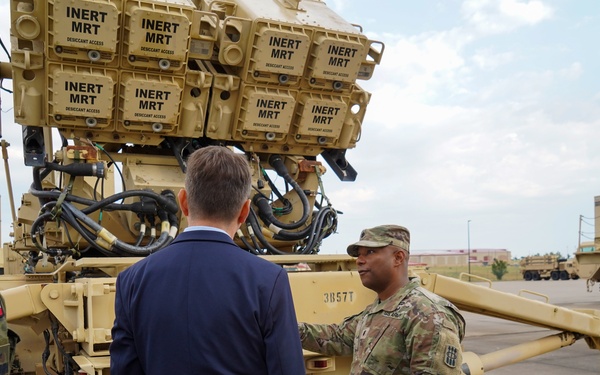 Polish Minister of National Defense, Mariusz Błaszczak, Visits Fort Sill