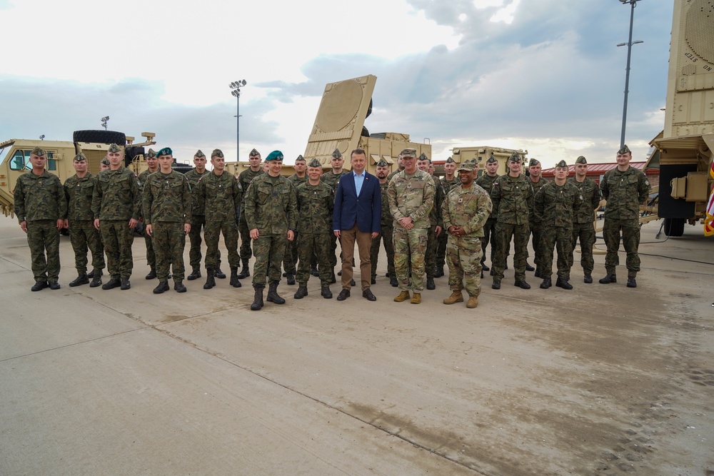 Polish Minister of National Defense, Mariusz Błaszczak, Visits fort Sill