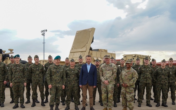 Polish Minister of National Defense, Mariusz Błaszczak, Visits fort Sill