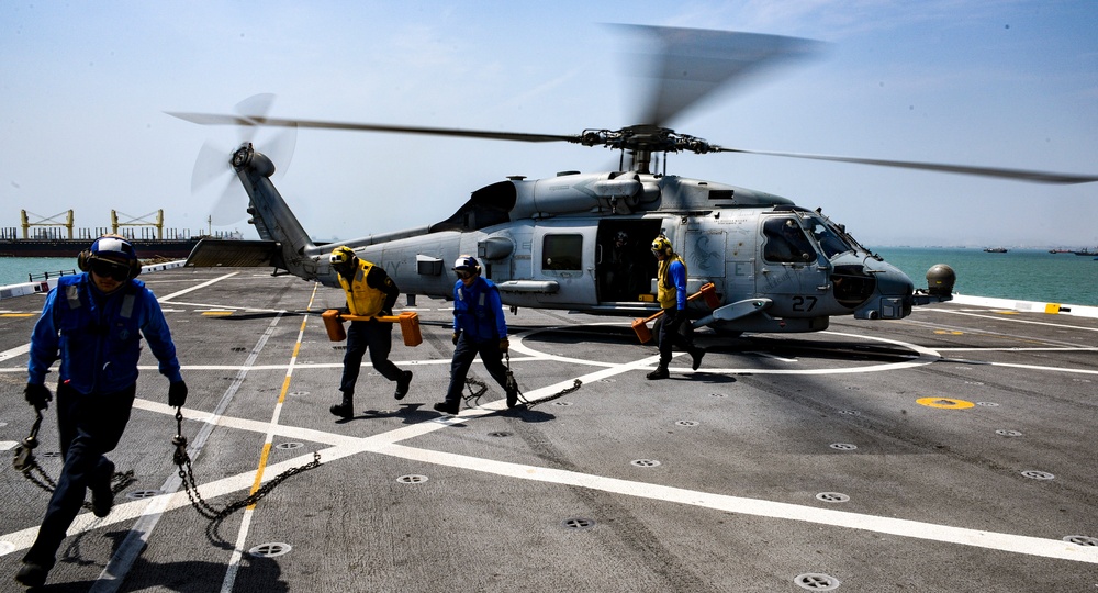 USS John P. Murtha (LPD 26) Flight Quarters