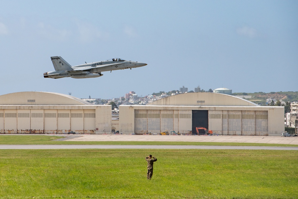 Marines take off from Kadena