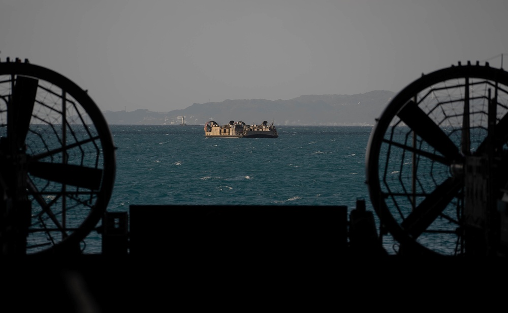 Marines and Sailors conduct LCAC ship to shore logistics exercise