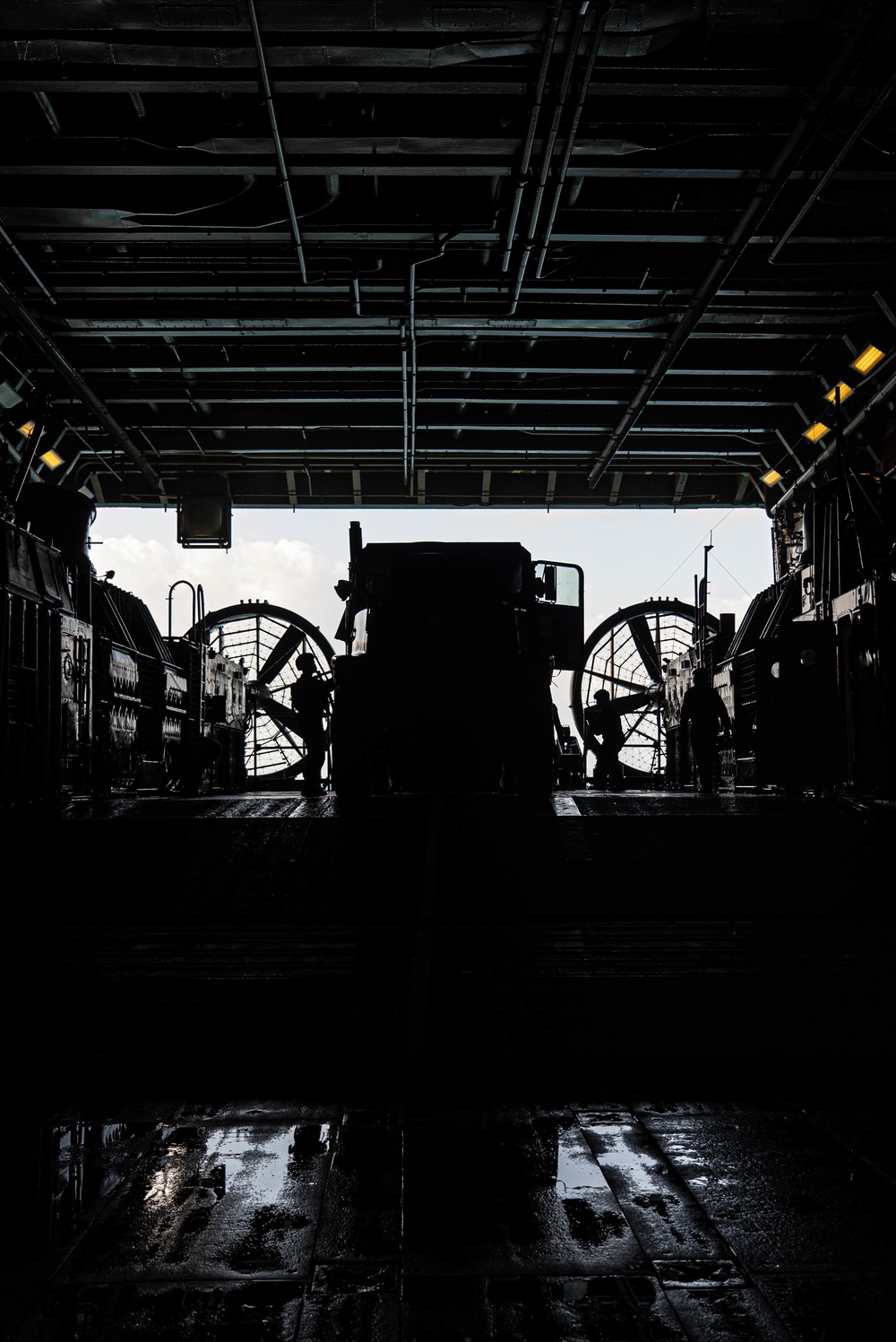 Marines and Sailors conduct LCAC ship to shore logistics exercise