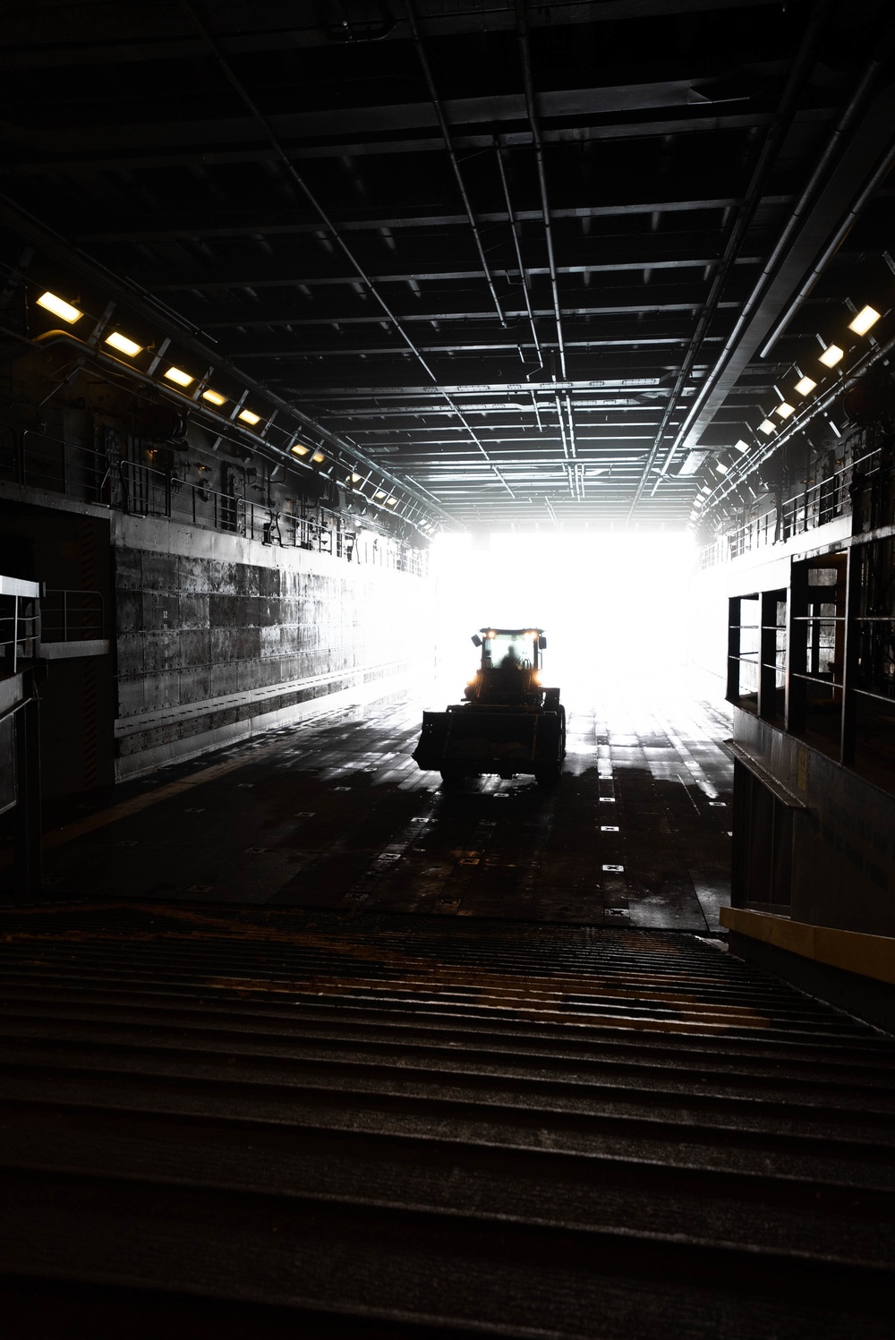 Marines and Sailors conduct LCAC ship to shore logistics exercise