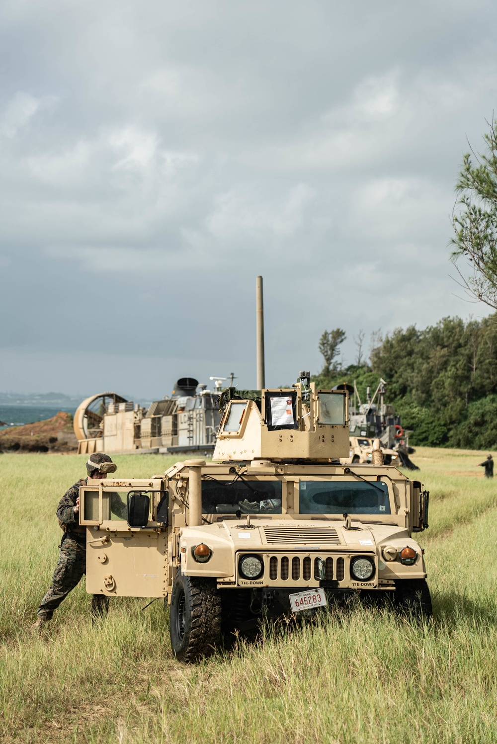 Marines and Sailors conduct LCAC ship to shore logistics exercise