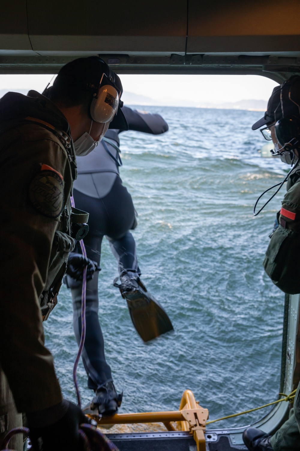 Japan Maritime Self-Defense Force Air Rescue Squadron 71 conducts search, rescue exercise