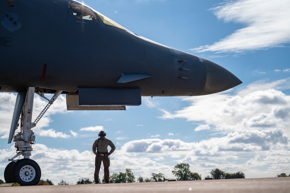 9th EBS arrive at RAF Fairford for BTF Europe