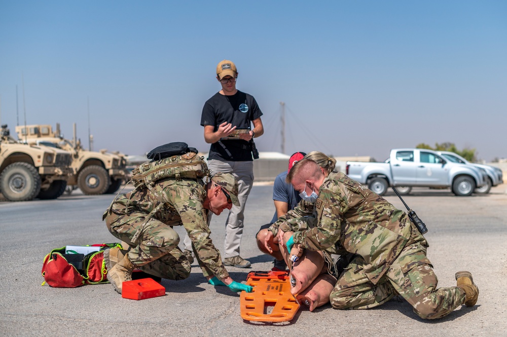 Chief meets with 332nd EMDG Airmen