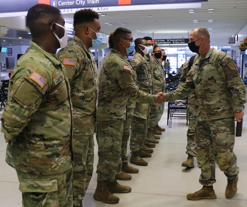 1st Infantry Division Command Team Visits Philadelphia APOD