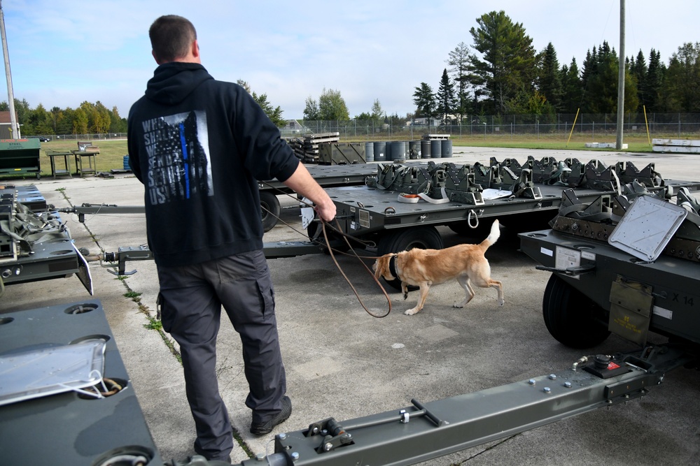 Alpena CRTC hosts canine handlers training