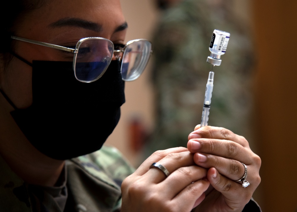 MacDill's 6th Medical Group prepares COVID-19 vaccines for distribution