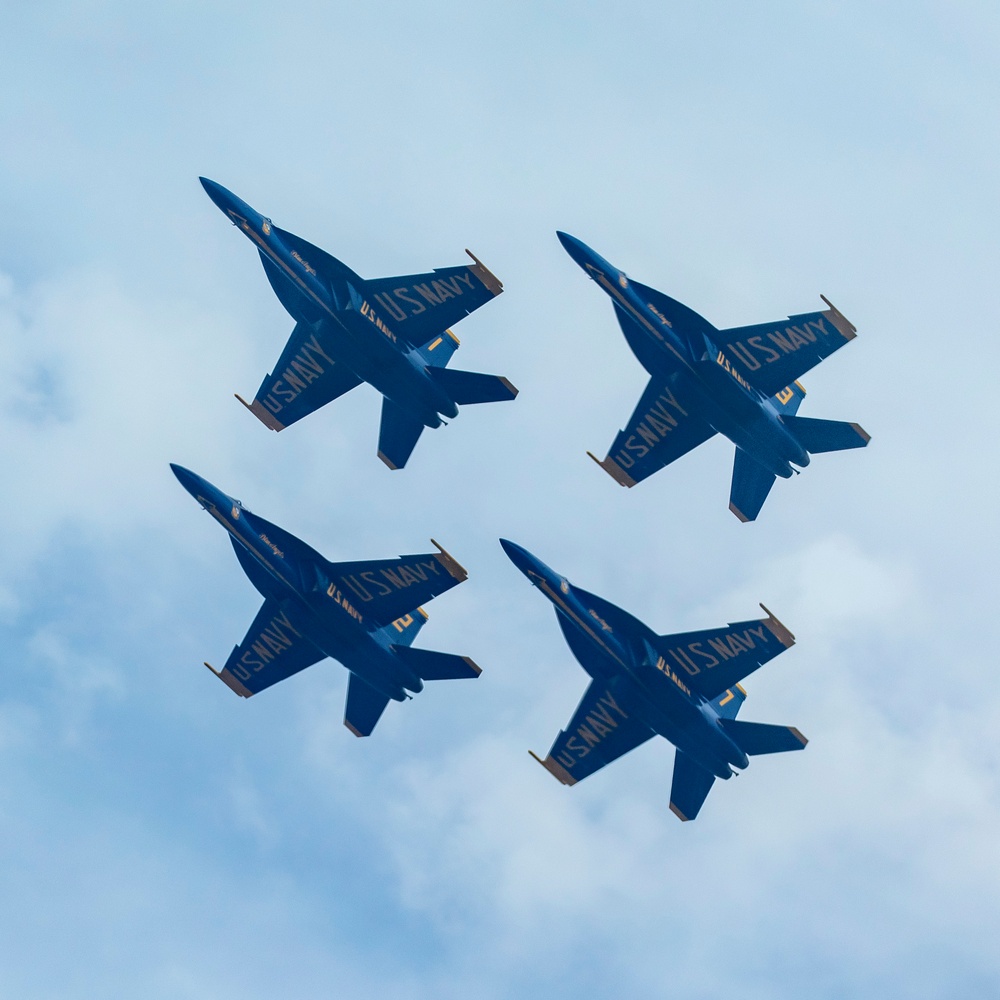 Blue Angels fly-in to Fleet week 2021