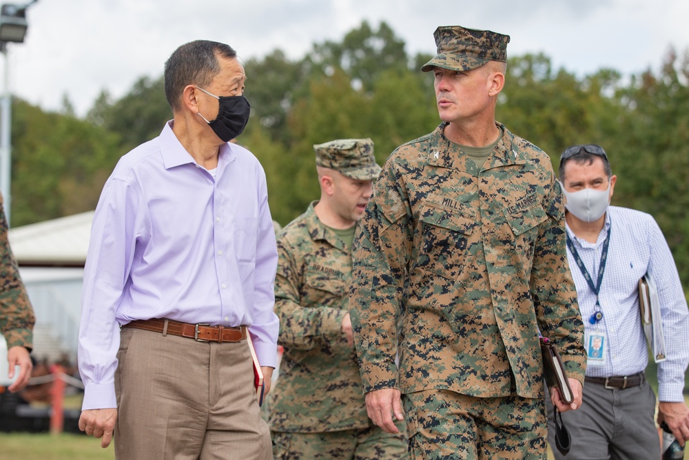 Director of Support, United States Army Intelligence and Security Command, Visits TF Quantico