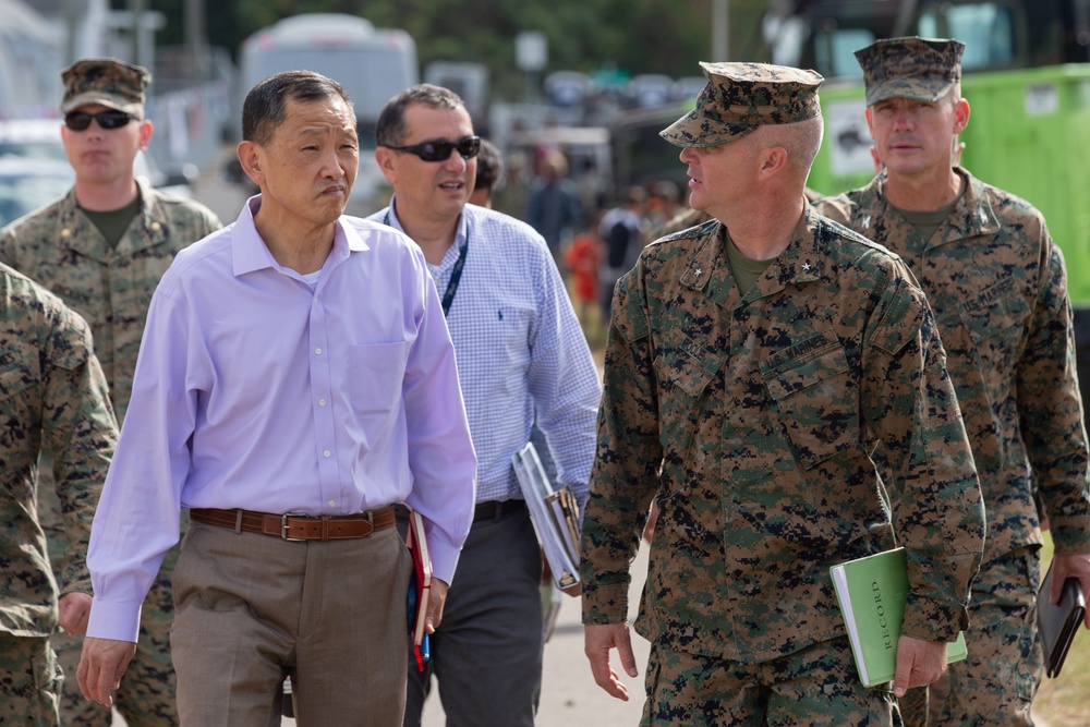 Director of Support, United States Army Intelligence and Security Command, Visits TF Quantico