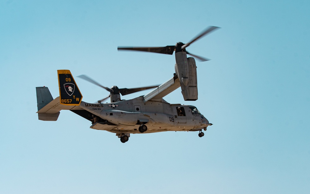 Charlie Company BLT 1/1 conducts air insert